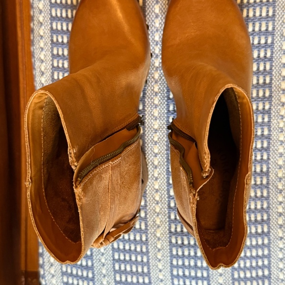 Kork-Ease Deegan Leather Studded Booties - Picture 8 of 9